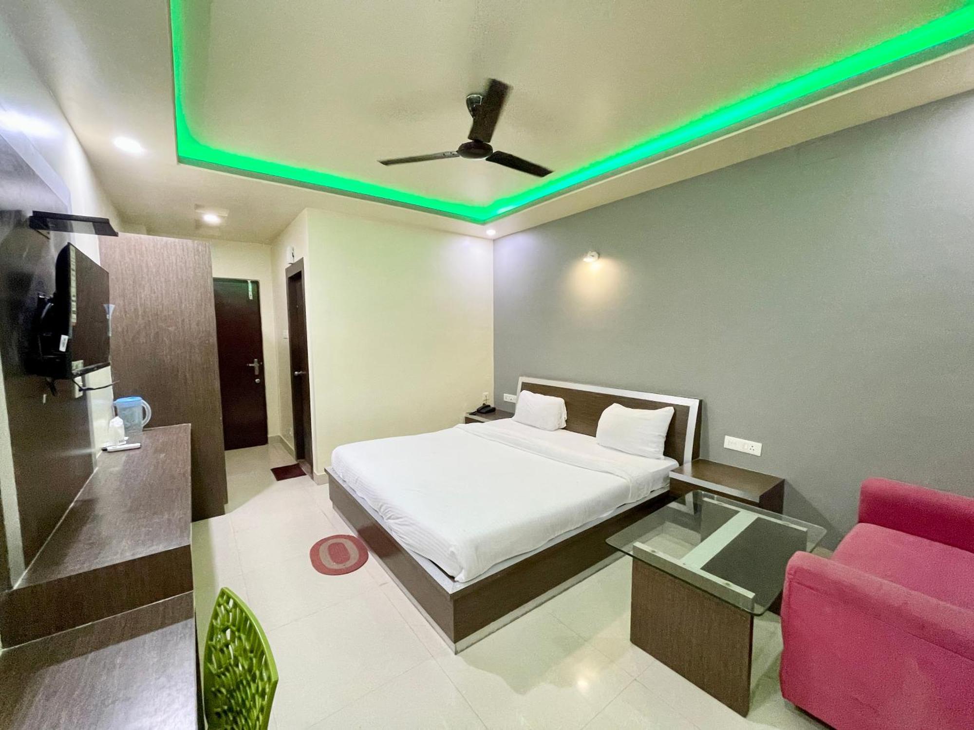 Hotel Trends In Пури Экстерьер фото